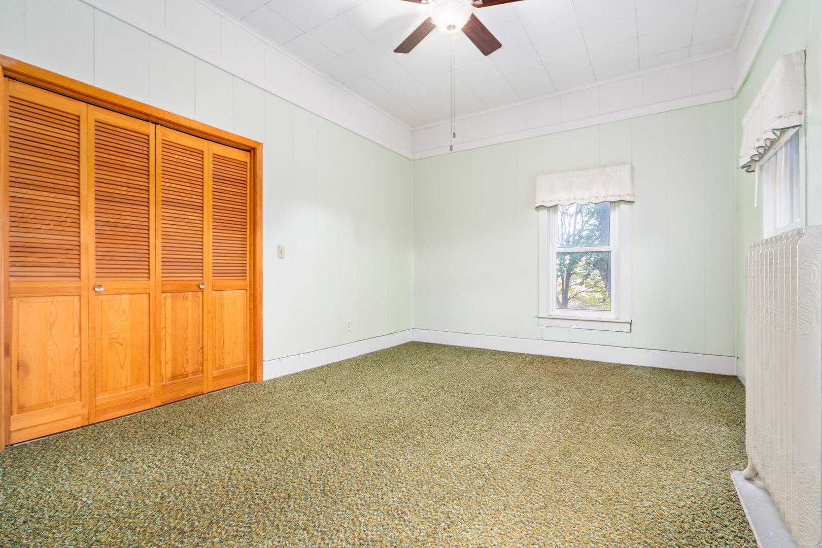 560 B Vilmin Road Plano, IL 60545 - Photo 24 of 36 an empty room with a window