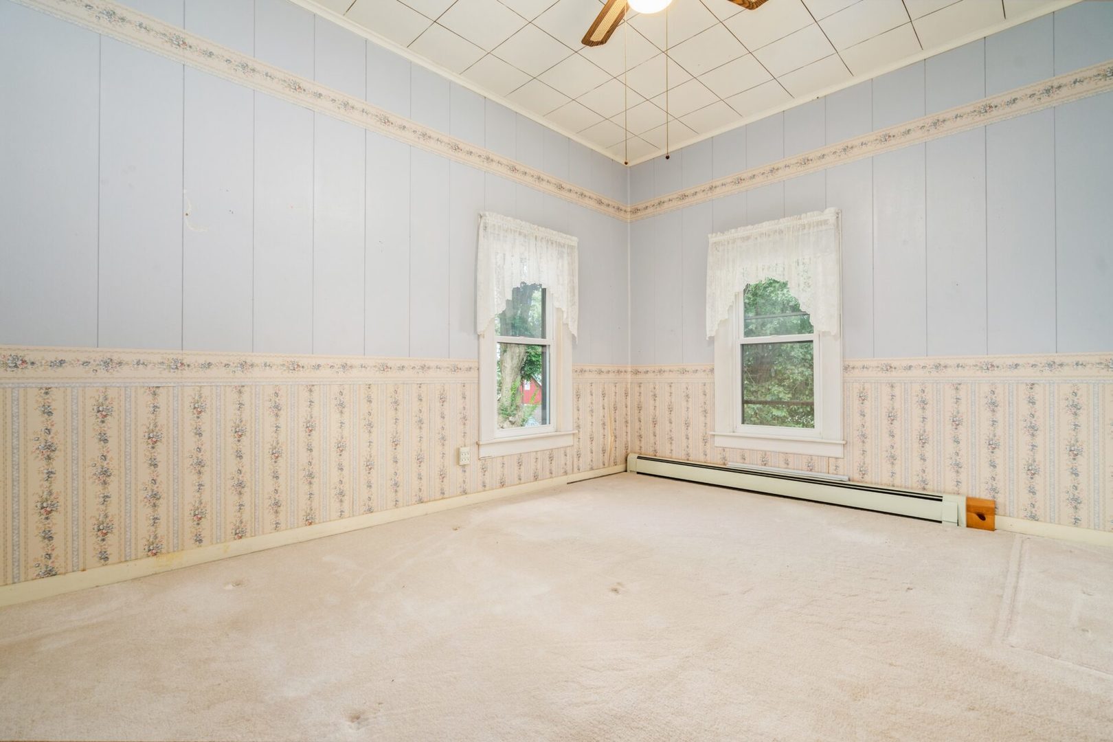 560 B Vilmin Road Plano, IL 60545 - Photo 26 of 36 an empty room with a window