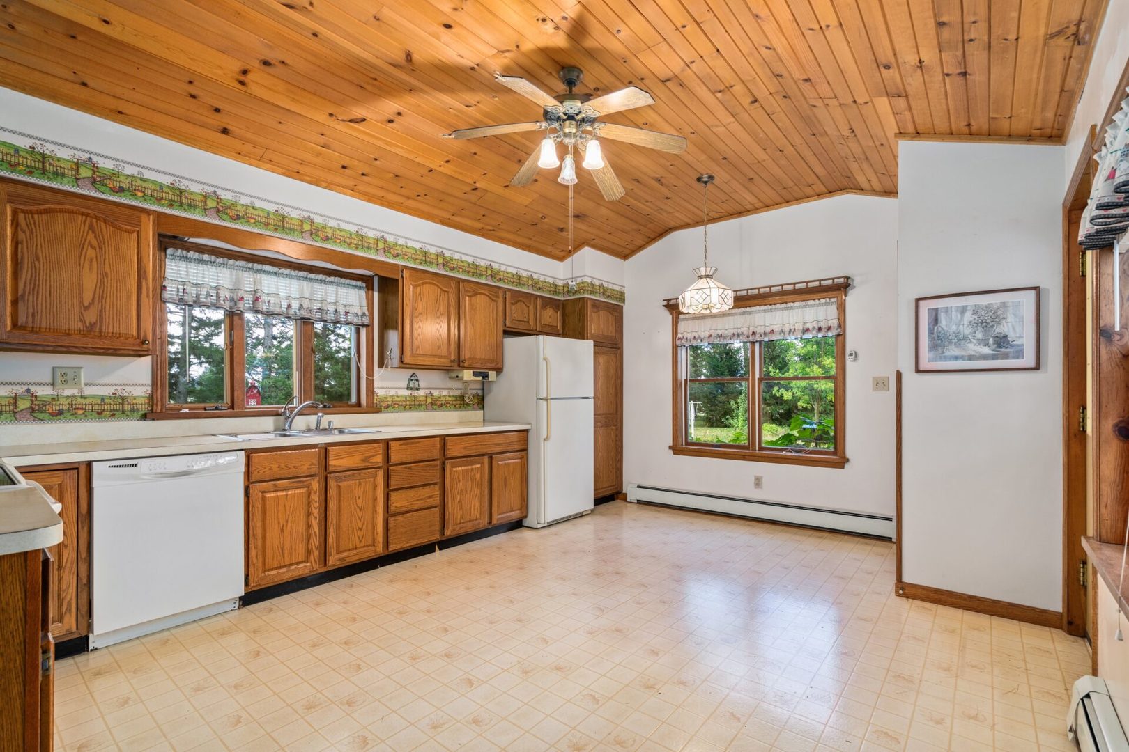 560 B Vilmin Road Plano, IL 60545 - Photo 9 of 36 a large kitchen with a window