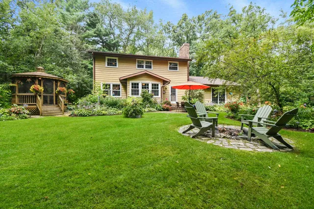 $550,000 | 3085 Bruin Road, Sun Prairie, WI 53590