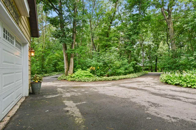 $550,000 | 3085 Bruin Road, Sun Prairie, WI 53590