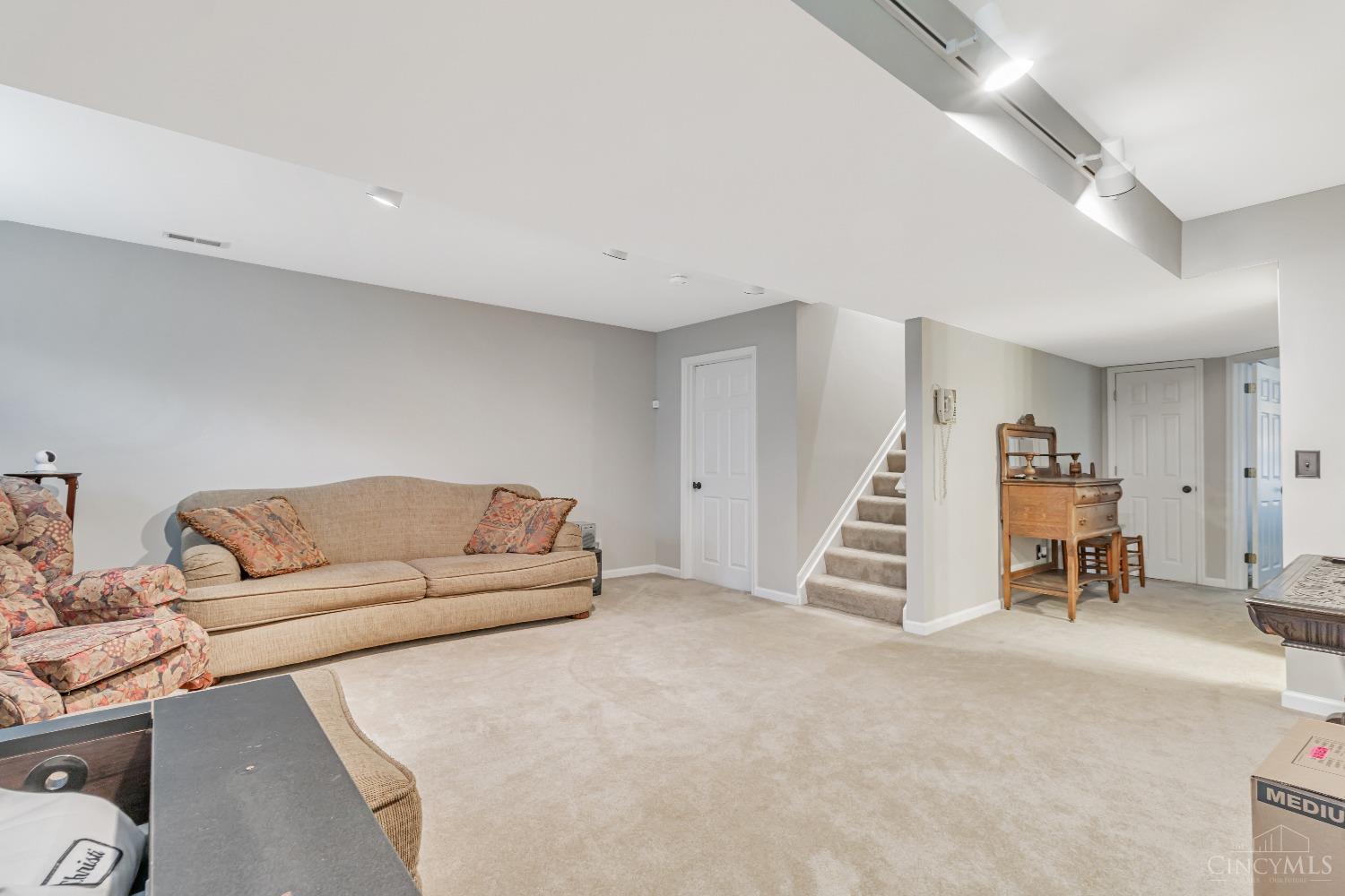 534 Davis Road Cincinnati, OH 45255 - Photo 13 of 55 Gallery Image 13