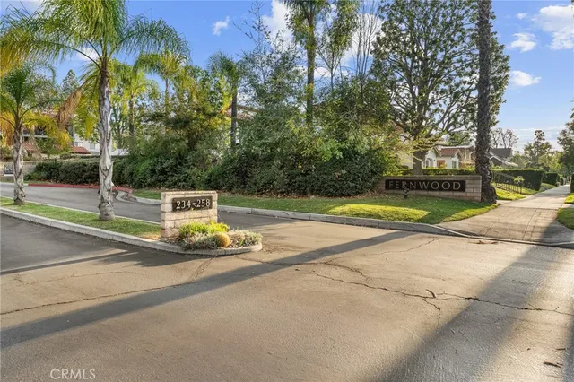 $450,000 | 246 East Fern Avenue, Unit 109, Redlands, CA 92373