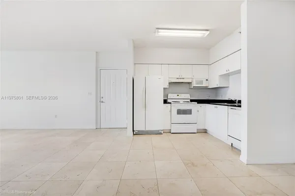 $2,450 | 5099 Northwest 7th Street, Unit TS01, Miami, FL 33126