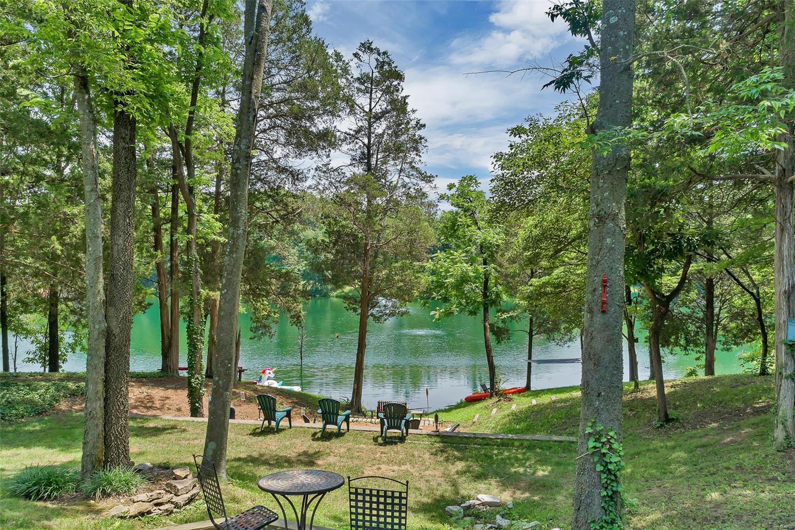 4 Arrowhead Court Waterloo, IL 62298 - Photo 2 of 45