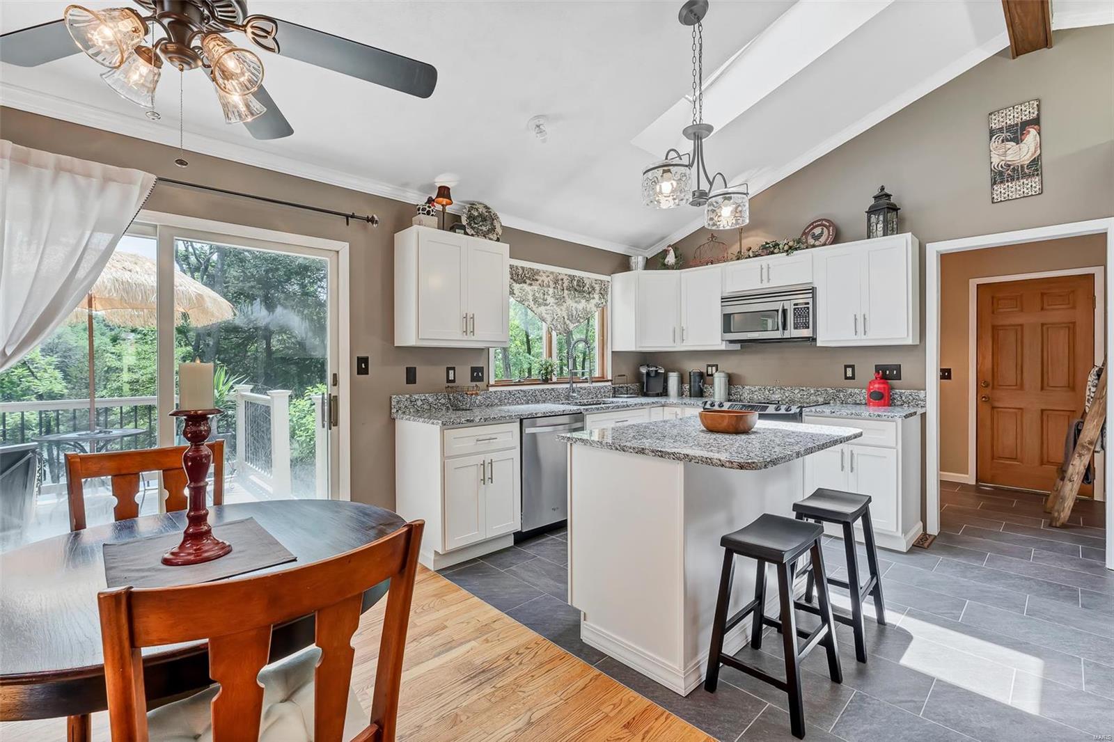 4 Arrowhead Court Waterloo, IL 62298 - Photo 16 of 45