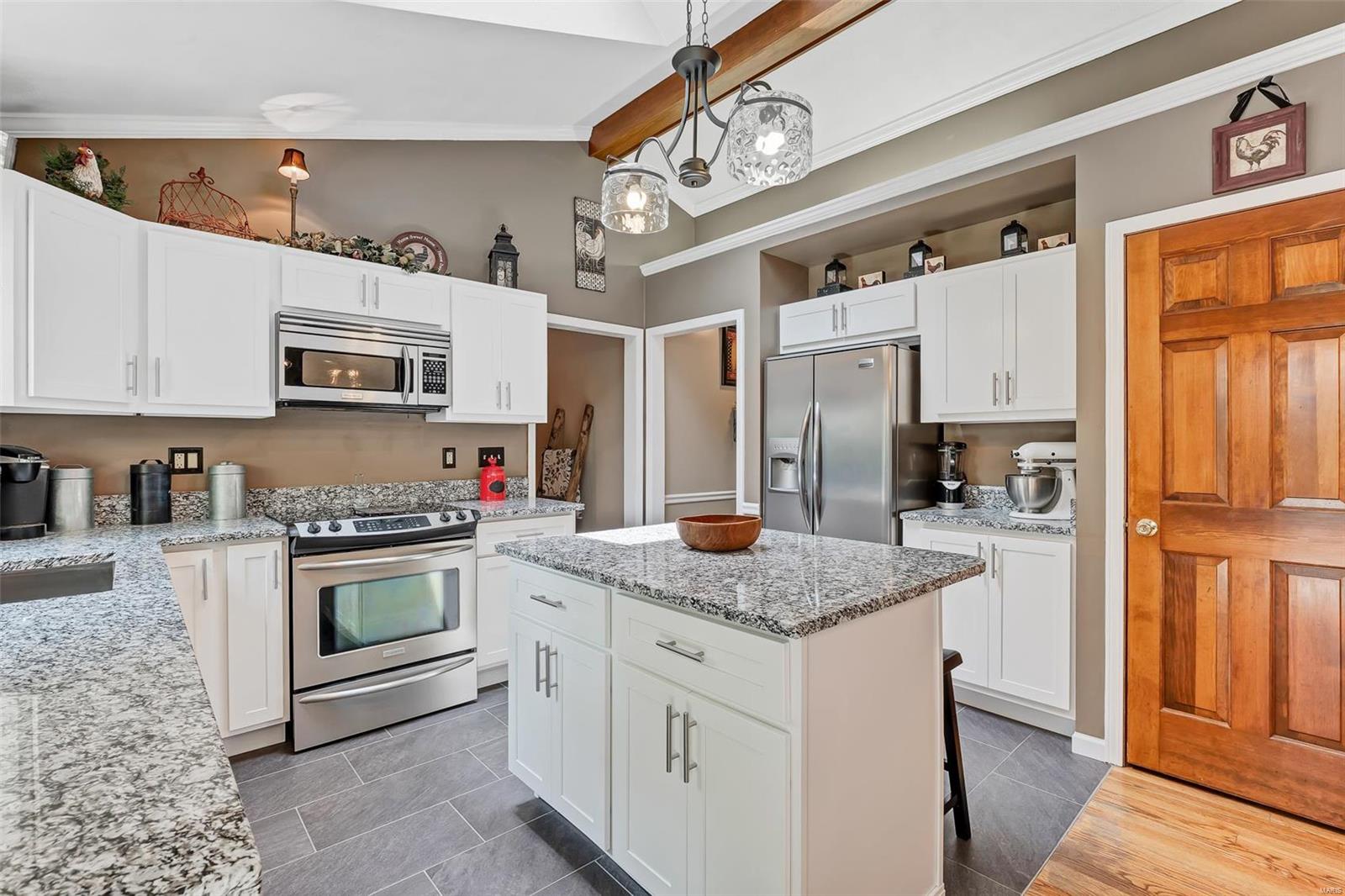 4 Arrowhead Court Waterloo, IL 62298 - Photo 19 of 45