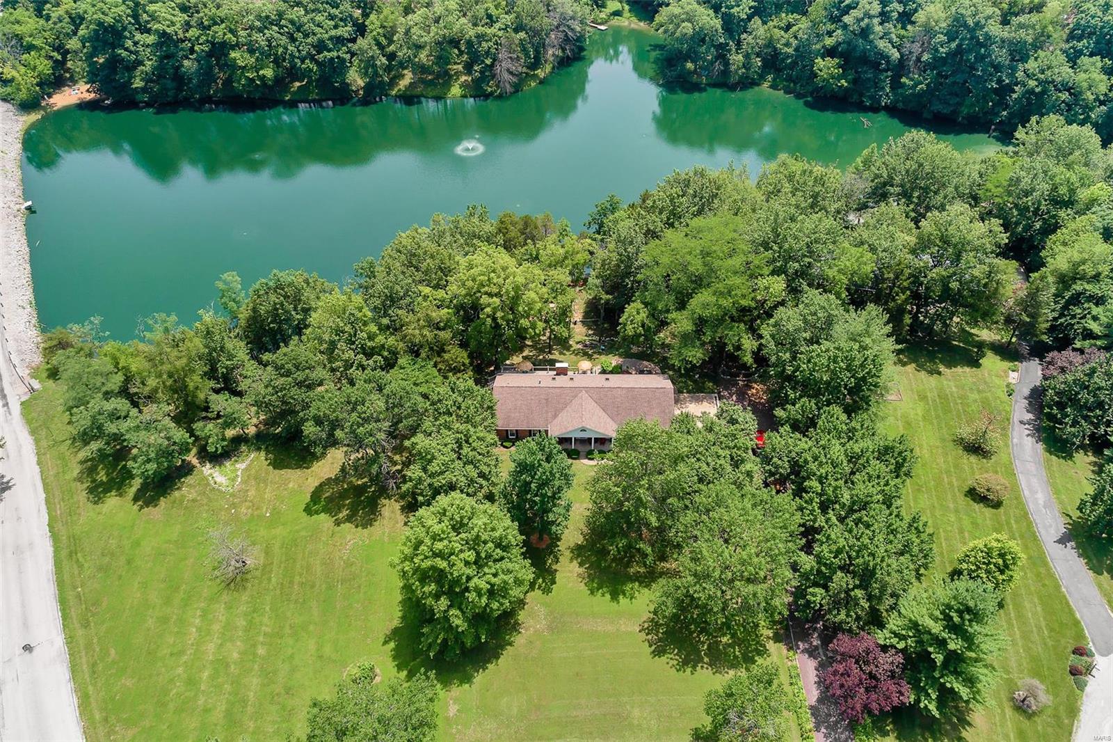 4 Arrowhead Court Waterloo, IL 62298 - Photo 4 of 45