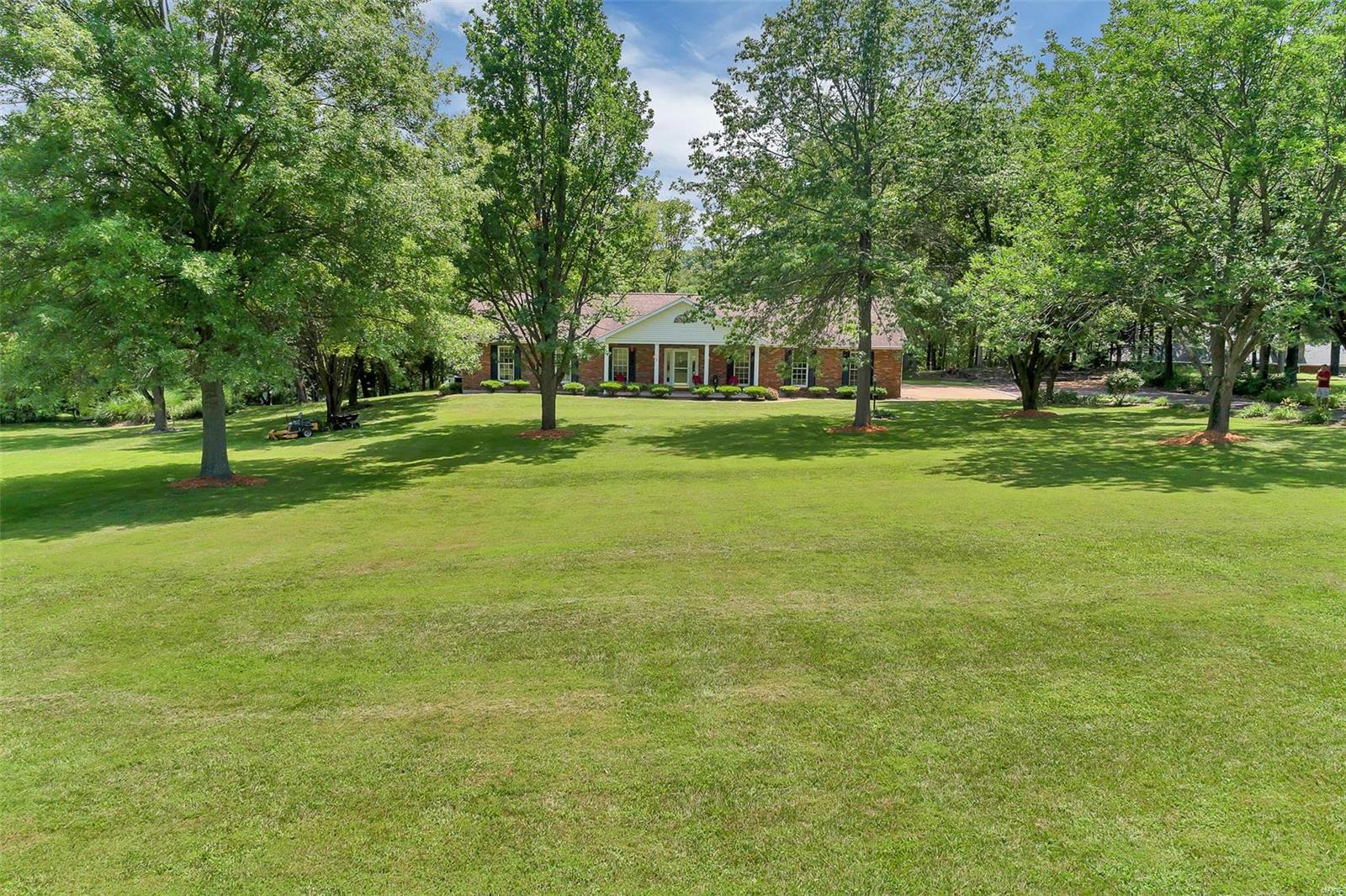 4 Arrowhead Court Waterloo, IL 62298 - Photo 10 of 45