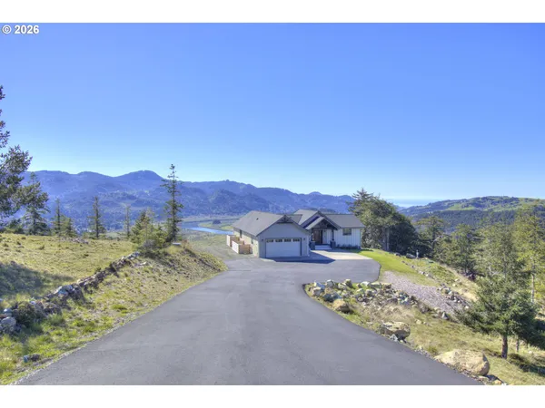 $1,100,000 | 95660 Spirit Ridge Road, Gold Beach, OR 97444