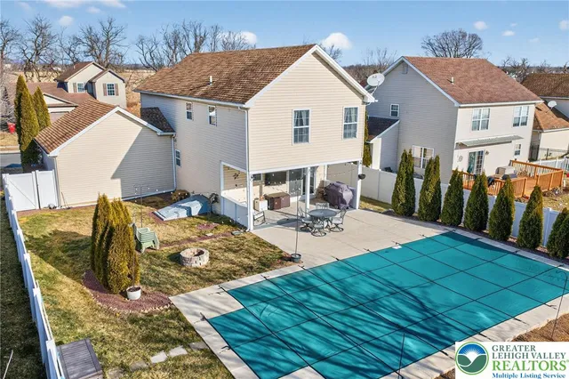 $469,900 | 275 Crown Drive, Easton, PA 18040