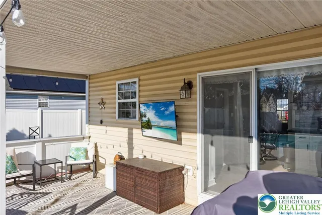 $469,900 | 275 Crown Drive, Easton, PA 18040