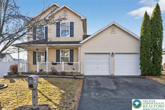 $469,900 | 275 Crown Drive, Easton, PA 18040