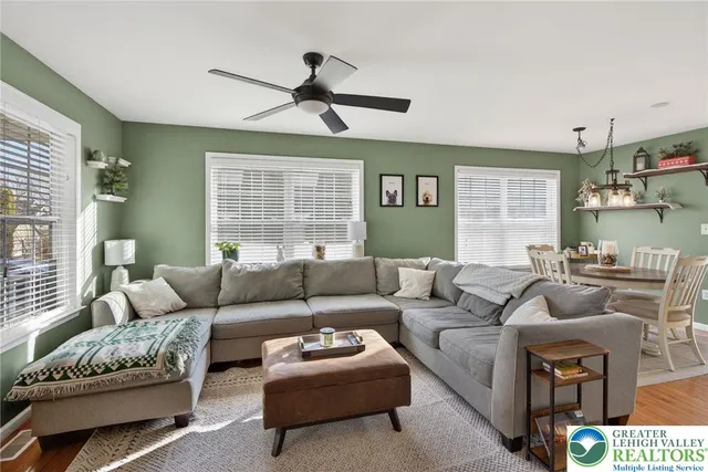 $469,900 | 275 Crown Drive, Easton, PA 18040