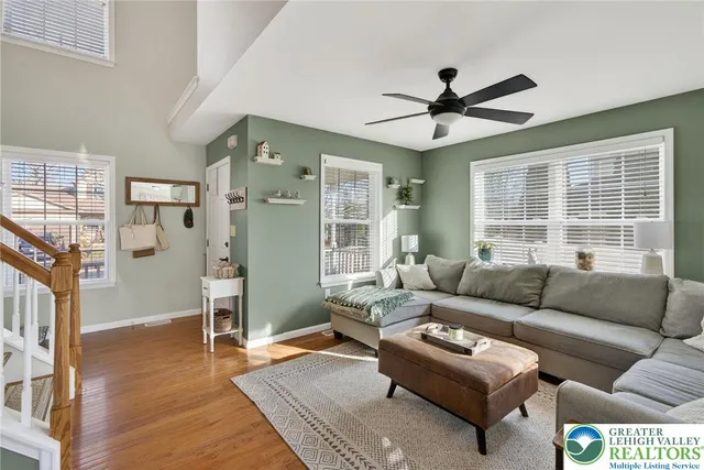 $469,900 | 275 Crown Drive, Easton, PA 18040