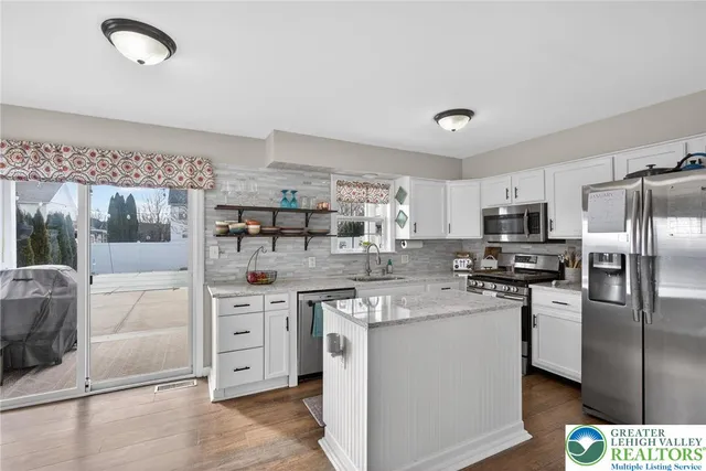 $469,900 | 275 Crown Drive, Easton, PA 18040