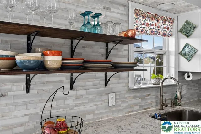 $469,900 | 275 Crown Drive, Easton, PA 18040