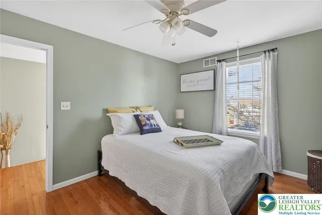 $469,900 | 275 Crown Drive, Easton, PA 18040