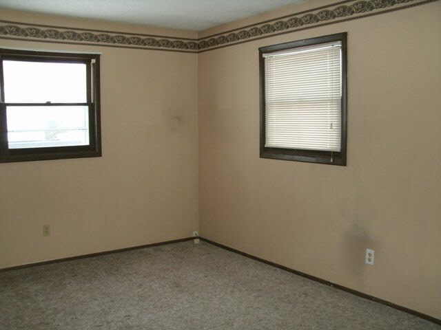 525 South Indiana Street Waterloo, IN 46793 - Photo 10 of 12 Gallery Image 10