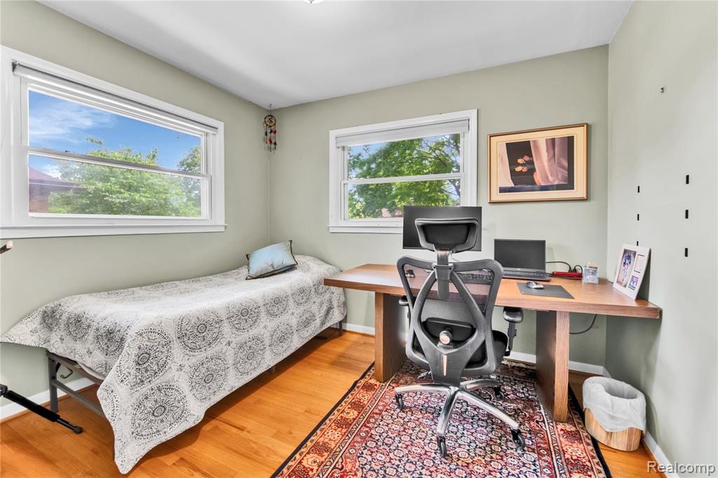 4006 Highfield Road Royal Oak, MI 48073 - Photo 8 of 31 Gallery Image 8