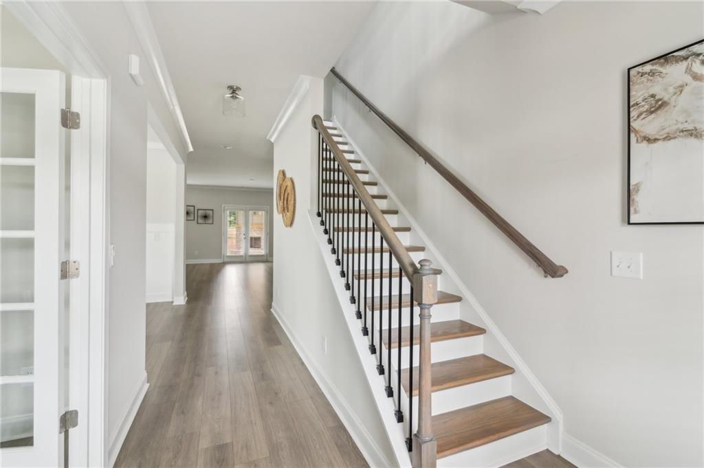 5566 Overview Drive Flowery Branch, GA 30542 - Photo 2 of 20