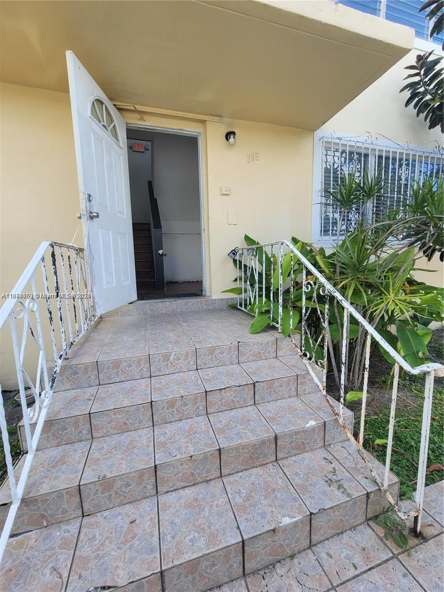 895 80th Street, Unit C Miami Beach, FL 33141 - Photo 2 of 4 a view of entryway