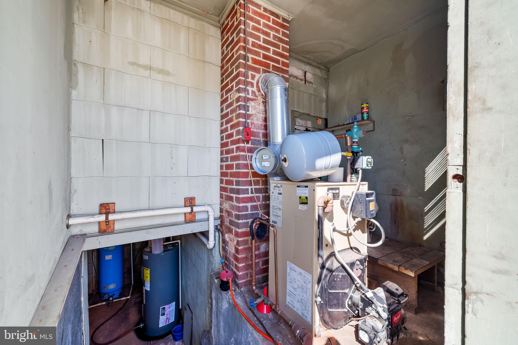 315 Brick Church Road Davidsonville, MD 21035 - Photo 42 of 45 a utility room with dryer and washer