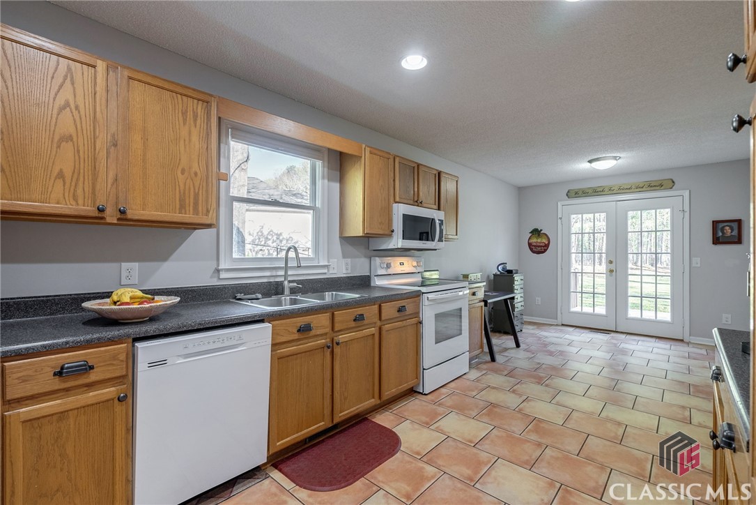 241 Brickleberry Ridge Athens, GA 30605 - Photo 14 of 65
