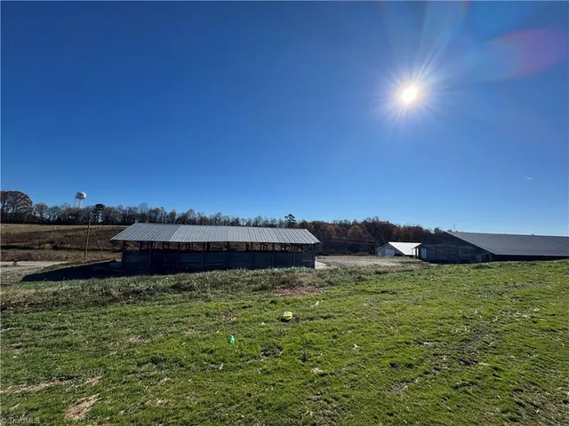 $4,000,000 | 446 Grover Simmons Road, Dobson, NC 27017
