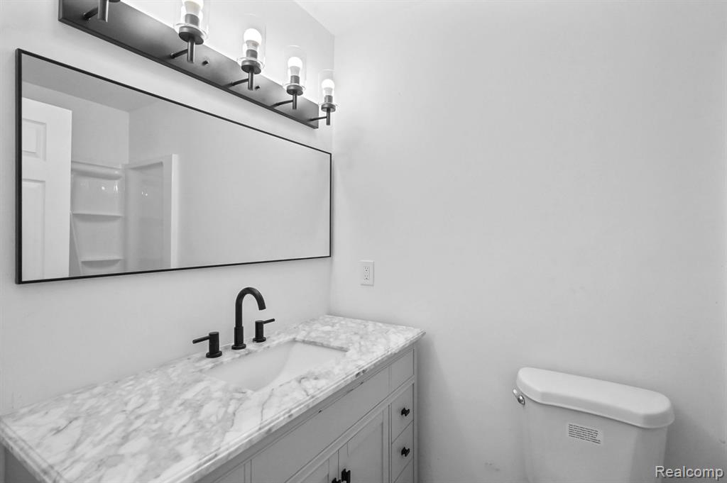 2758 Hillendale Drive Rochester Hills, MI 48309 - Photo 18 of 23