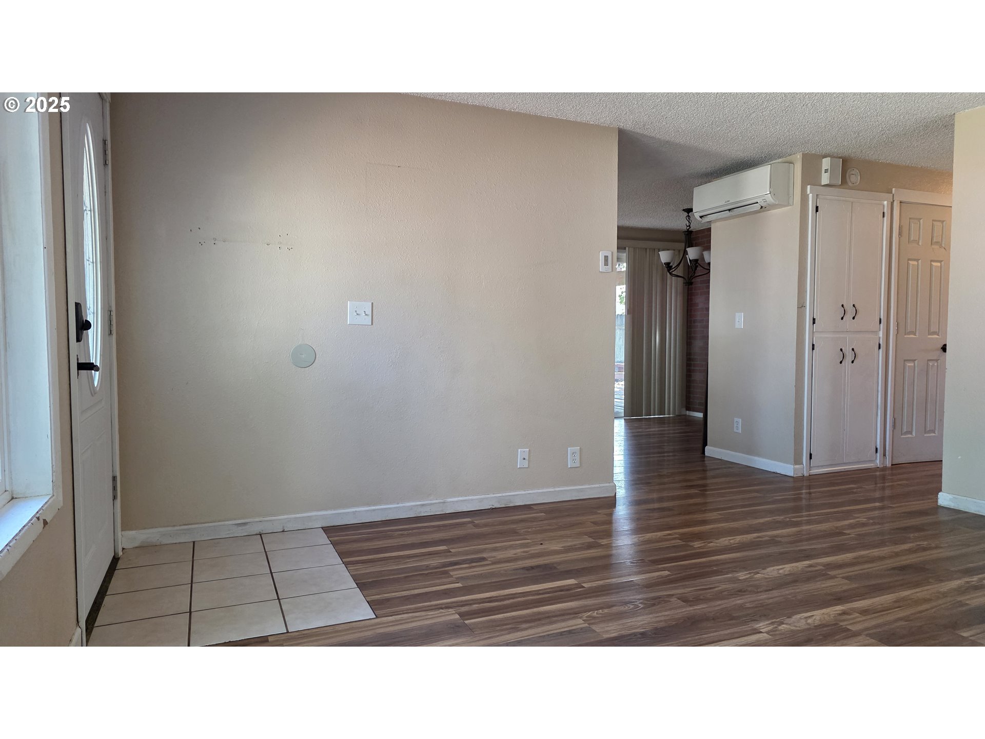 551 Panda Loop Eugene, OR 97401 - Photo 4 of 21 Gallery Image 4