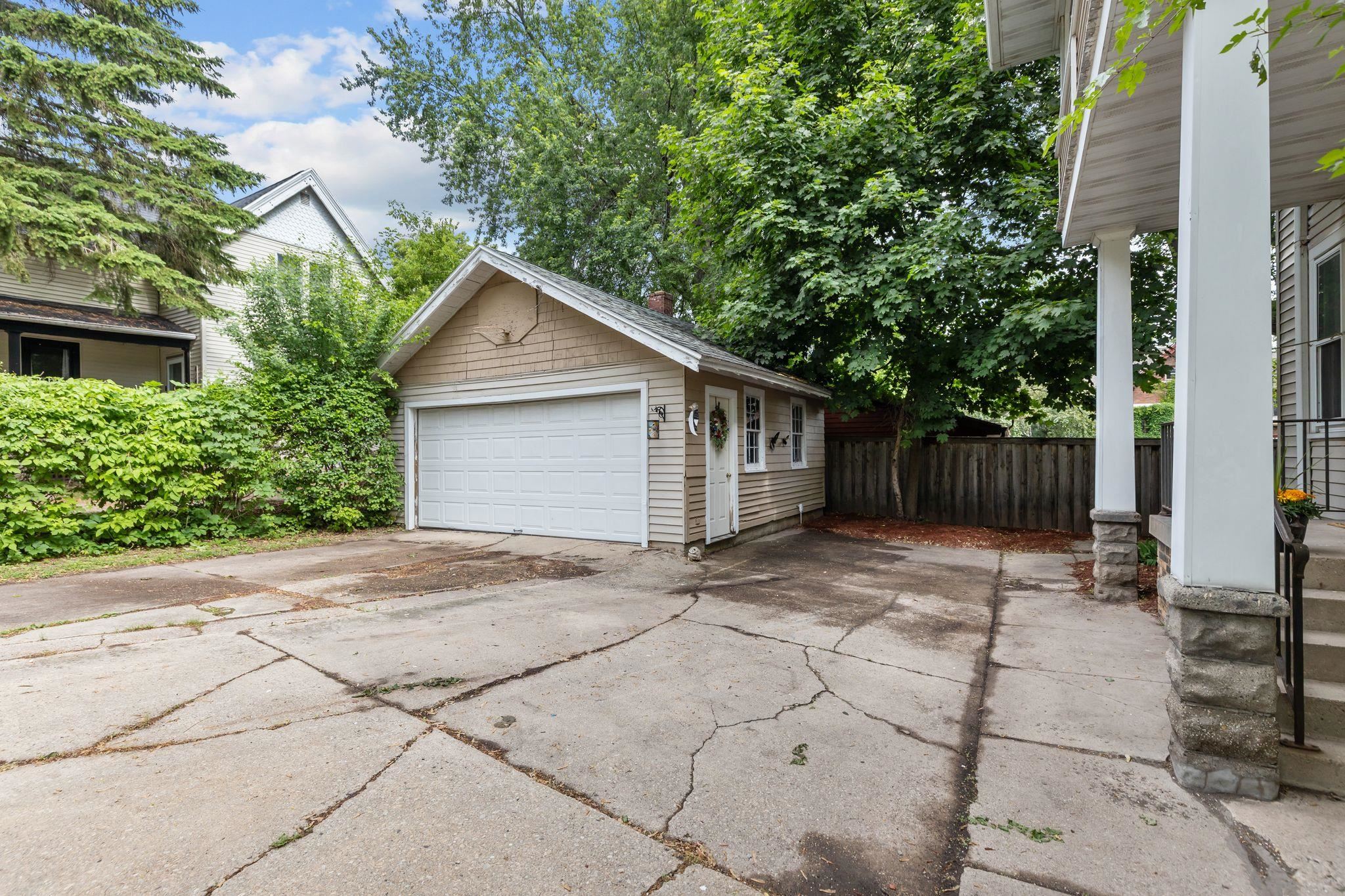 719 South State Street Appleton, WI 54911 - Photo 53 of 68