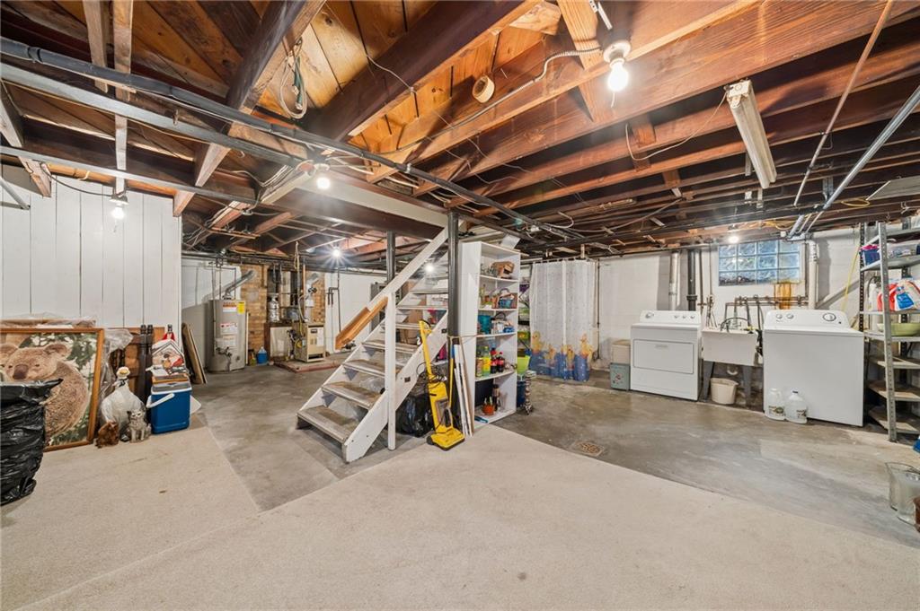 317 Raymond Street Pittsburgh, PA 15218 - Photo 27 of 36 a view of a garage with furniture