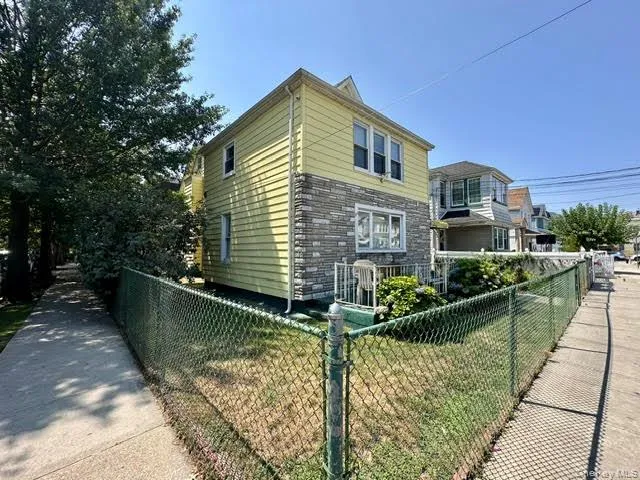 $1,200,000 | 114-16 95th Avenue | South Richmond Hill