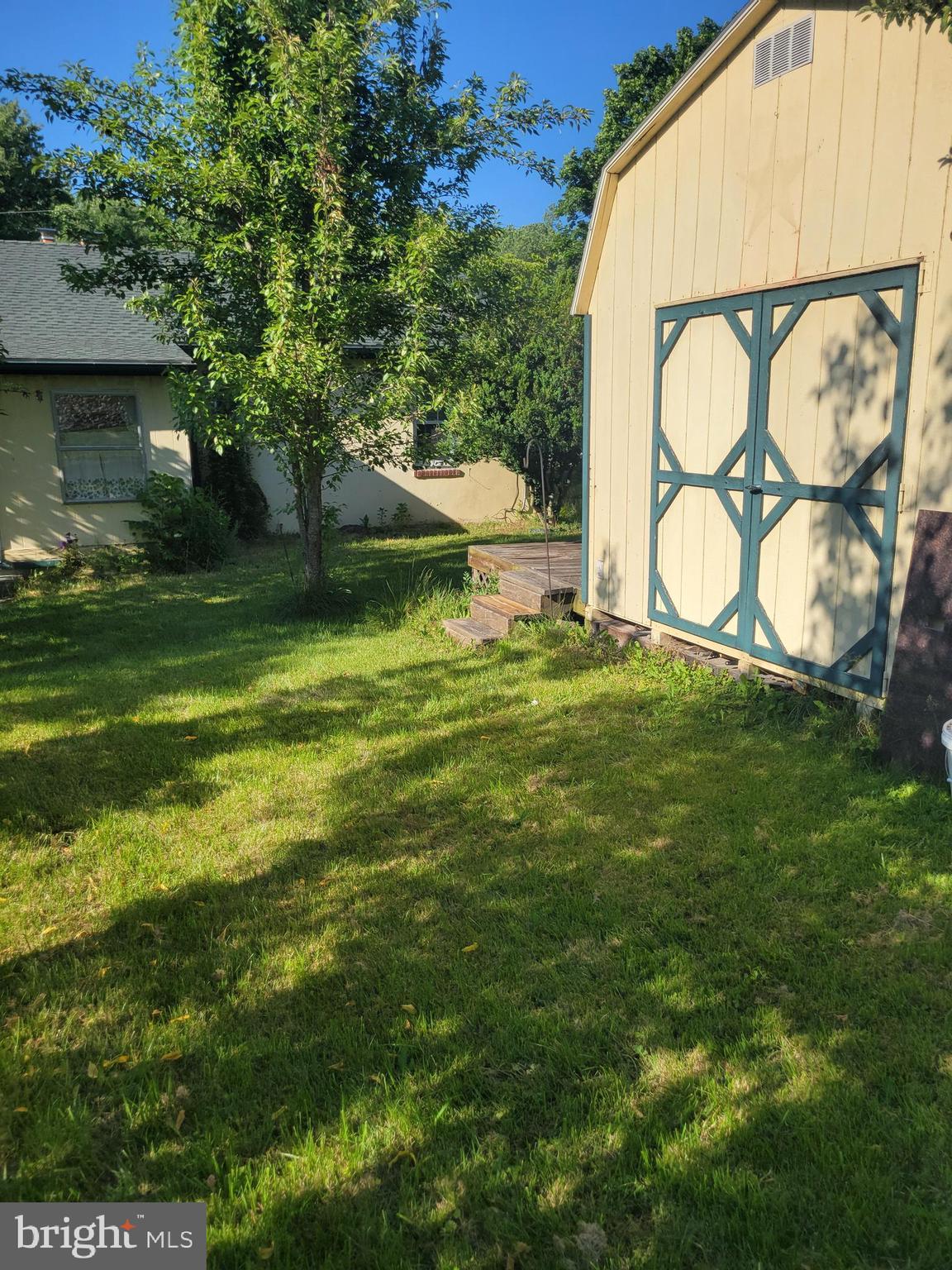 152 Valley Street Romney, WV 26757 - Photo 2 of 4 a backyard with garden