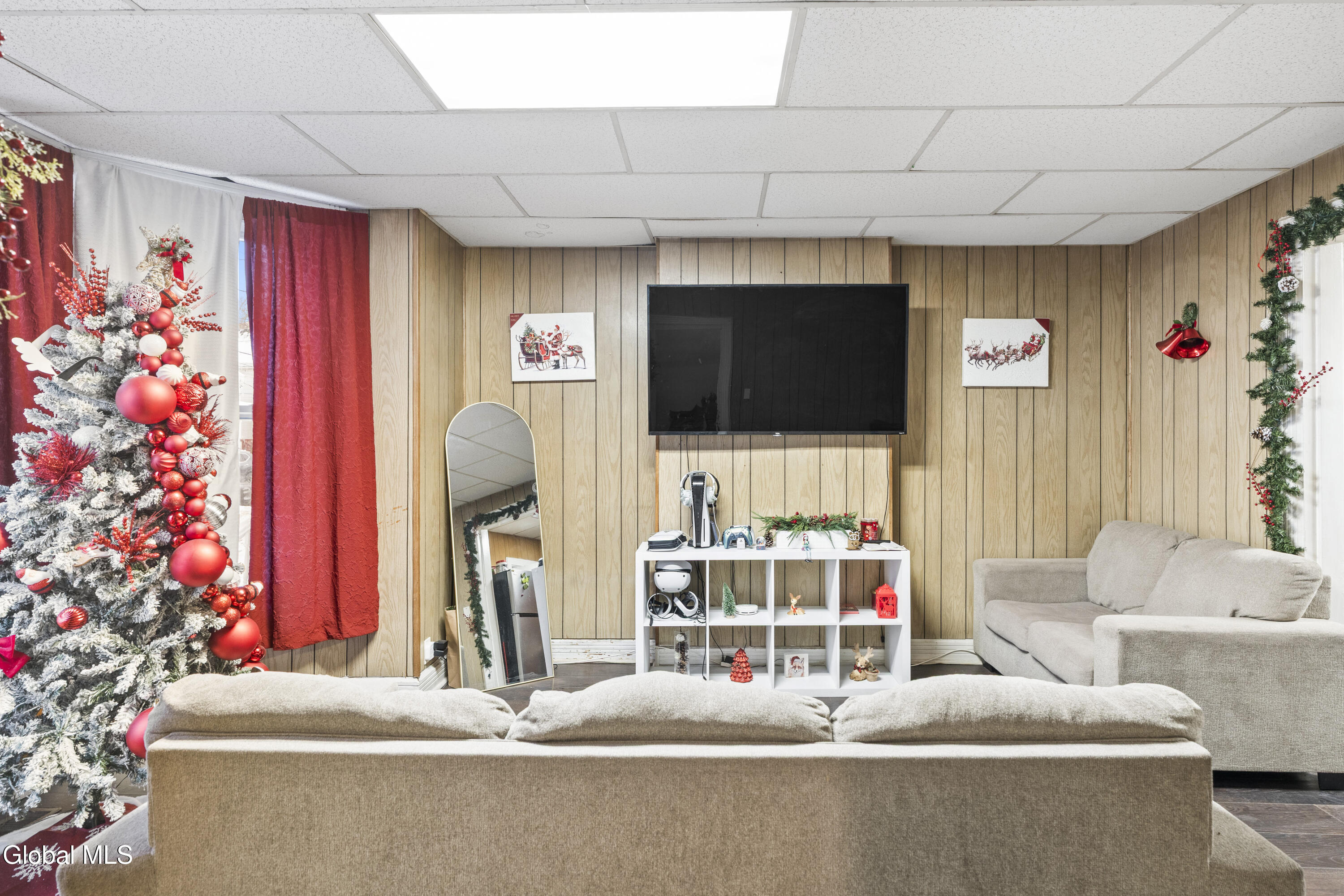 1447 Broadway Rensselaer, NY 12144 - Photo 3 of 28 DSC02971