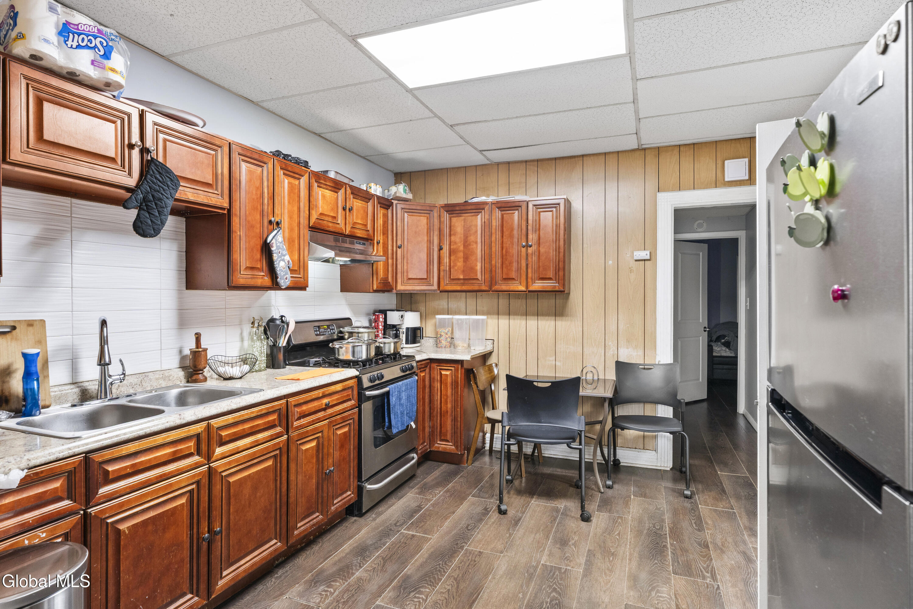 1447 Broadway Rensselaer, NY 12144 - Photo 5 of 28 DSC02977