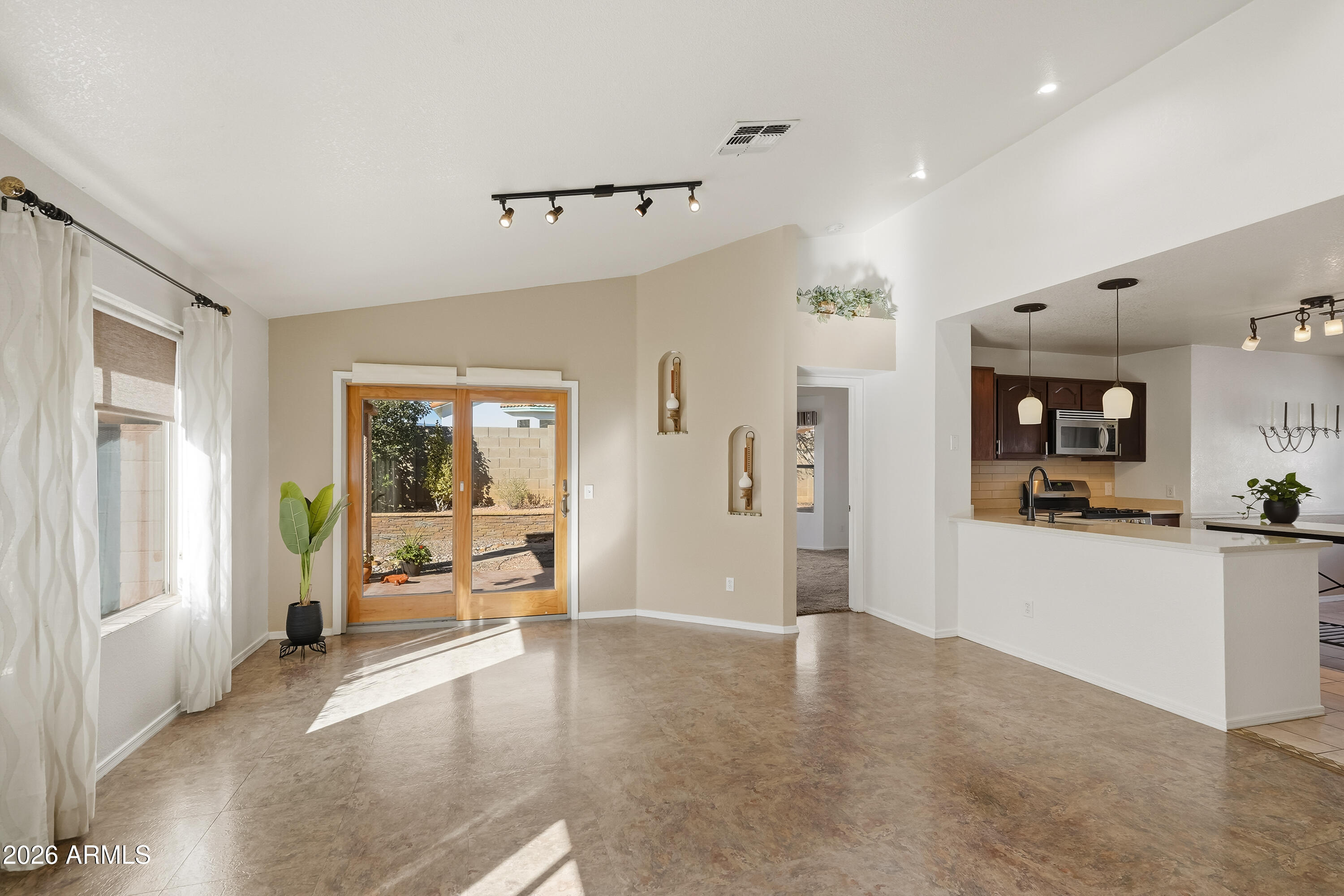 4762 Chaparral Loop Sierra Vista, AZ 85635 - Photo 12 of 30 2 Interiors-6