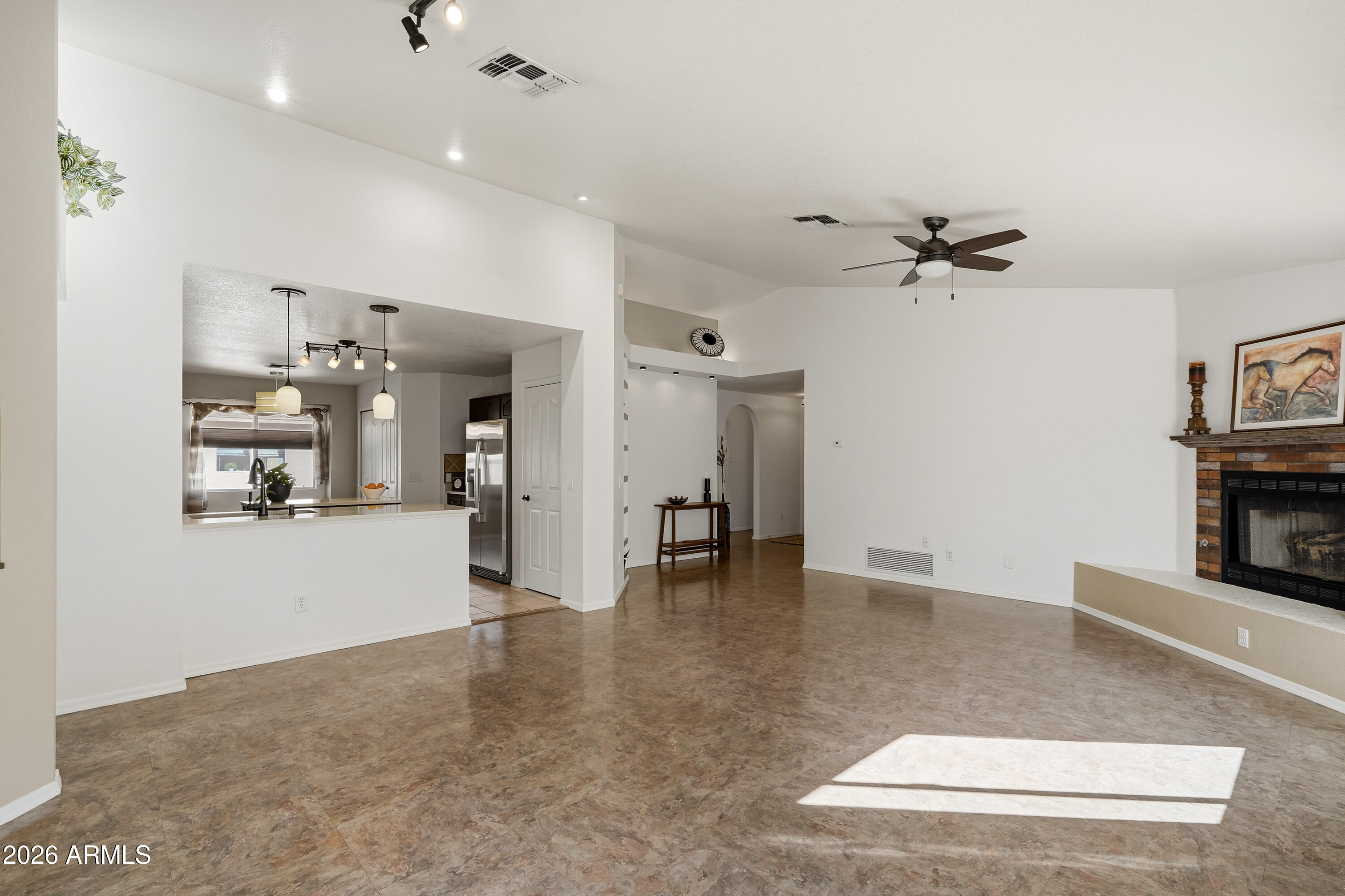 4762 Chaparral Loop Sierra Vista, AZ 85635 - Photo 8 of 30 2 Interiors-4