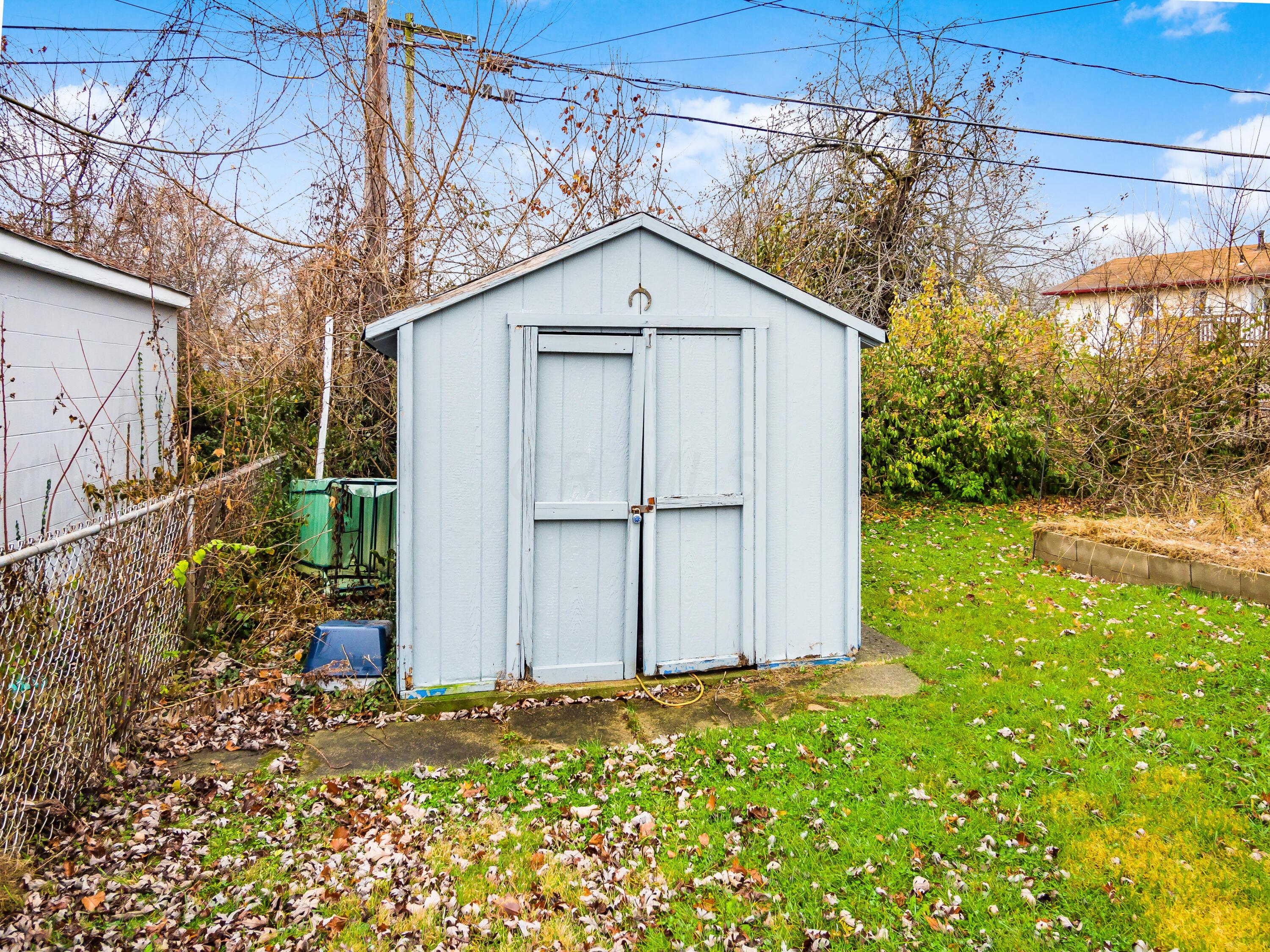 1801 Brookfield Road Columbus, OH 43229 - Photo 43 of 47 N_1801_brookfield_094