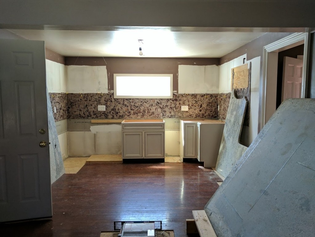28 Longview Road Framingham, MA 01701 - Photo 3 of 16 Gallery Image 3