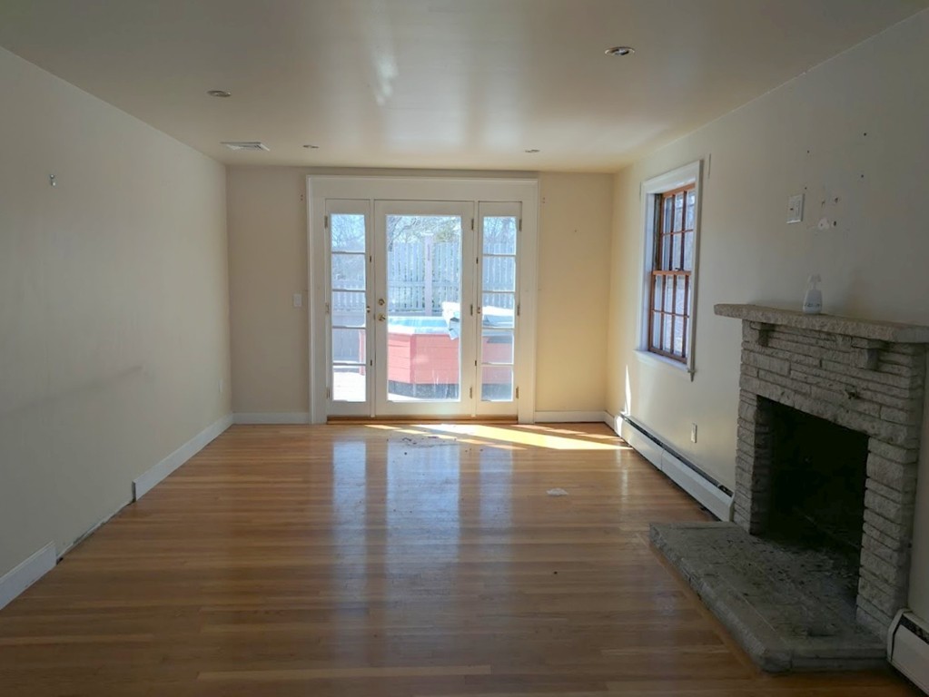 28 Longview Road Framingham, MA 01701 - Photo 6 of 16 Gallery Image 6
