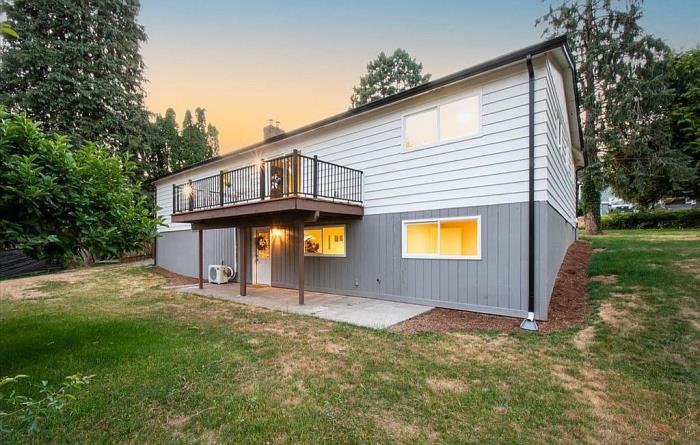 27111 Northeast 19th Street Camas, WA 98607 - Photo 2 of 23