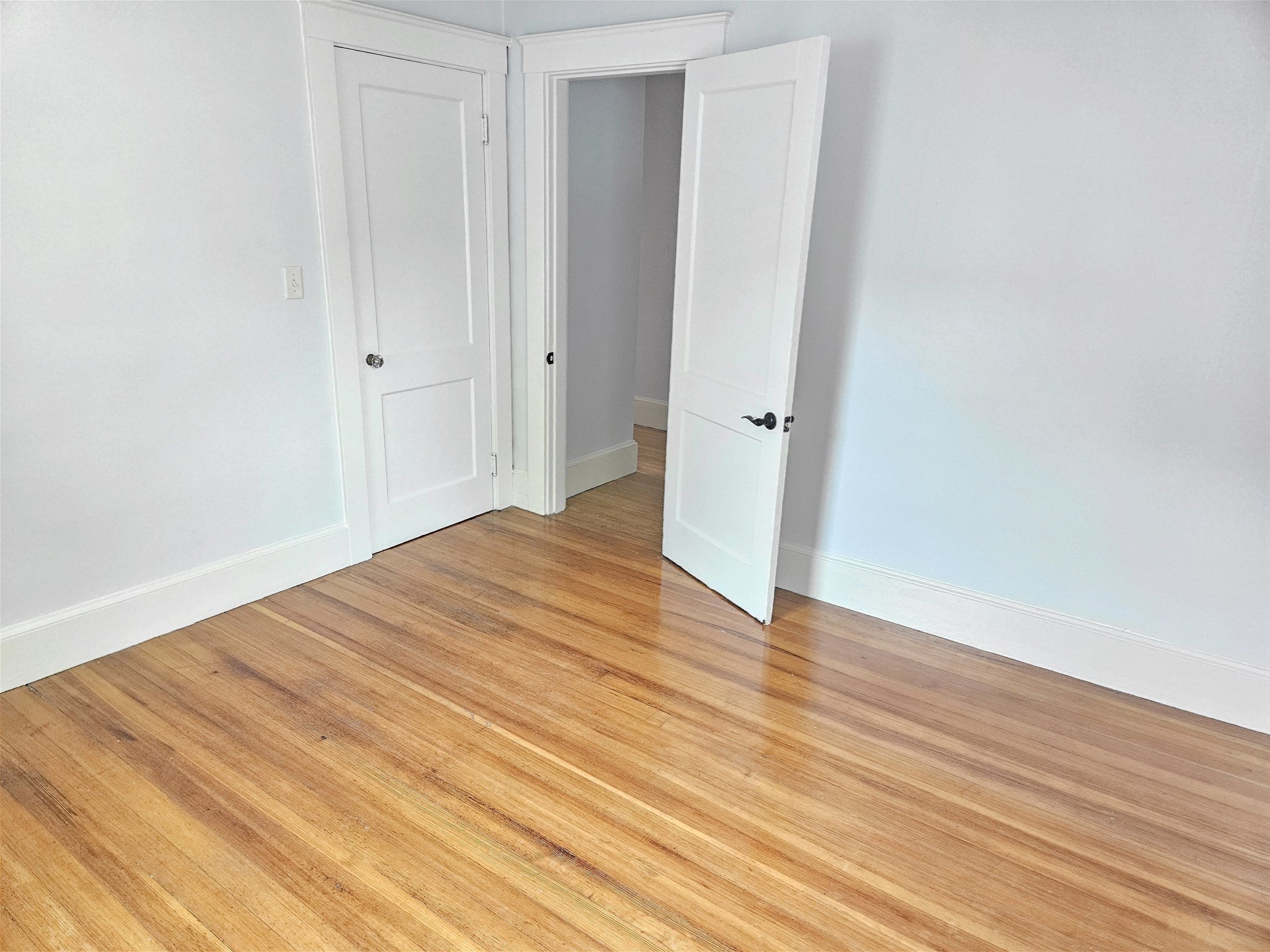 19 Rowe Street, Unit 2 Newton, MA 02466 - Photo 14 of 22 Gallery Image 14