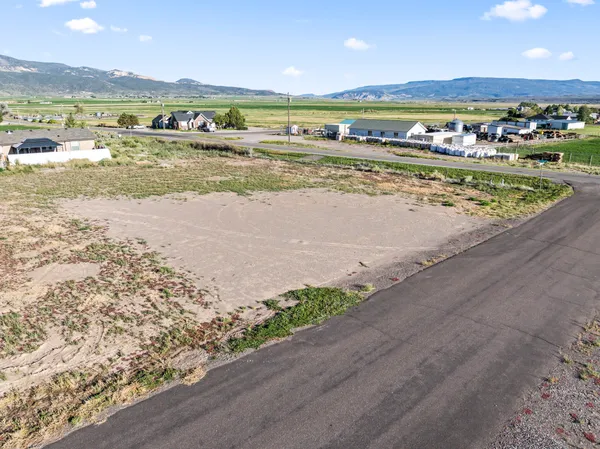 $55,000 | 500 North 160th Street East, Unit 14, Loa, UT 84747