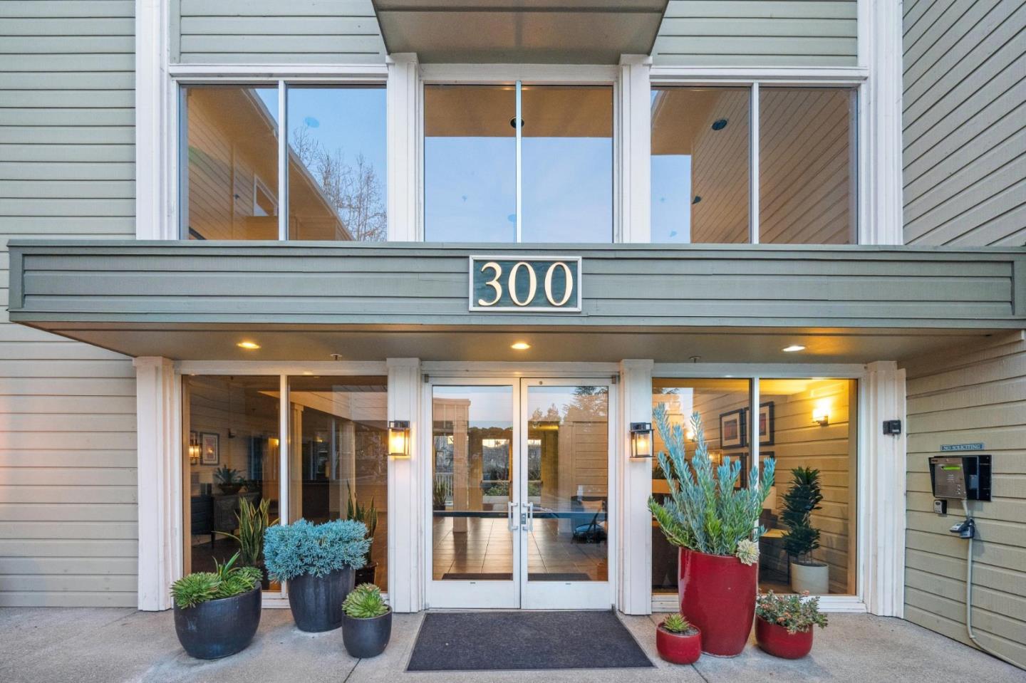 300 Murchison Drive, Unit 123 Millbrae, CA 94030 - Photo 20 of 25 front view of a building