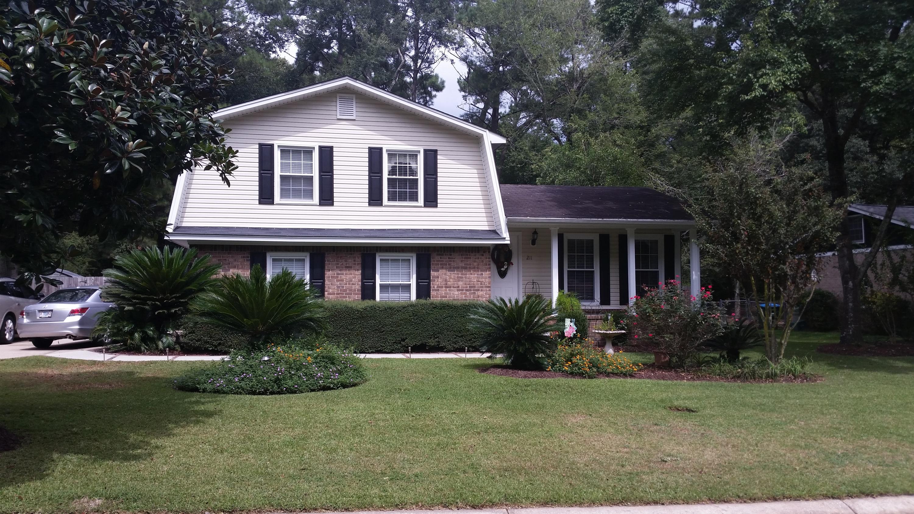 211 Jimbo Road Summerville, SC 29485 - Photo 1 of 24 FRONT VIEW