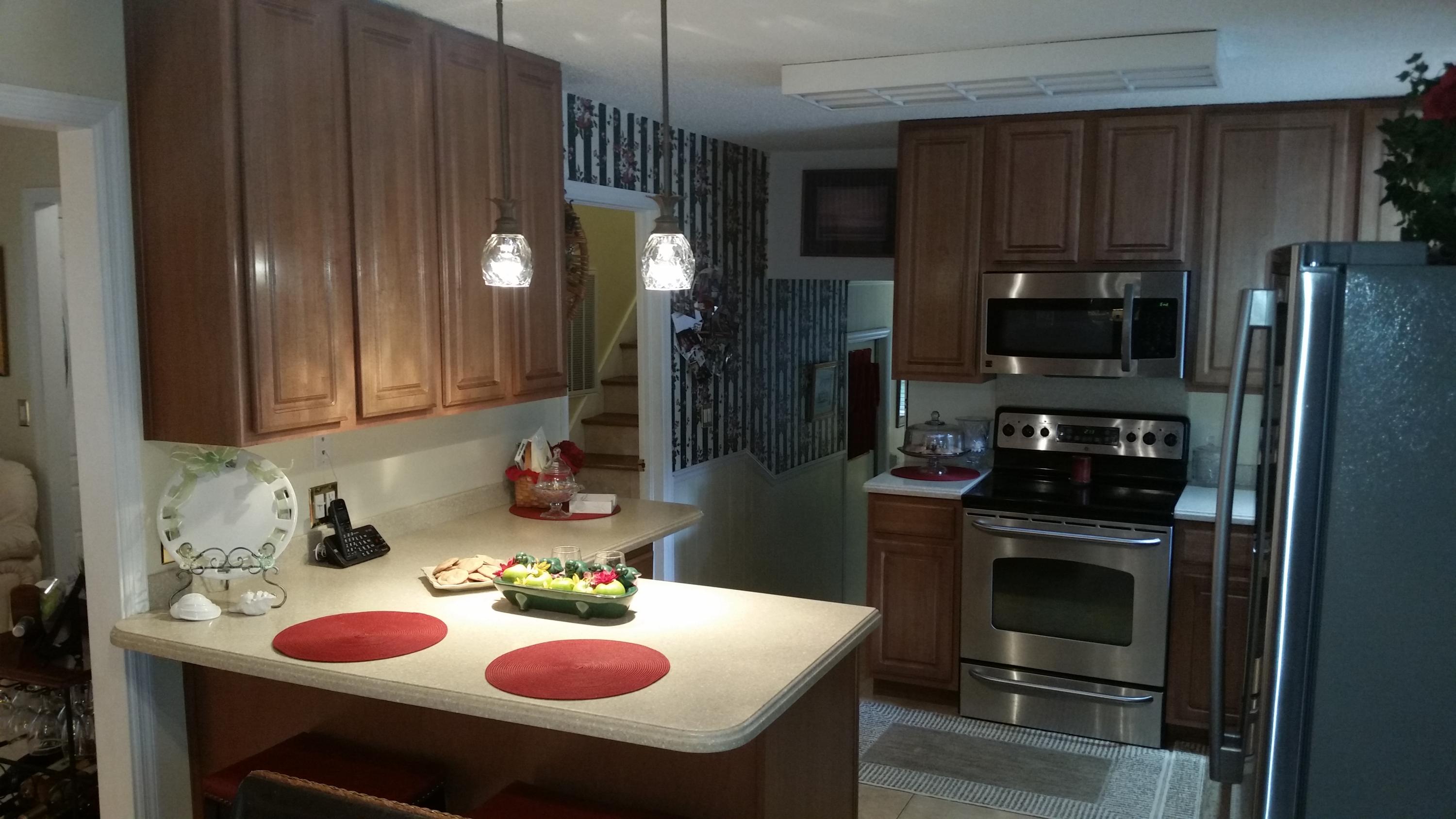 211 Jimbo Road Summerville, SC 29485 - Photo 10 of 24 KITCHEN
