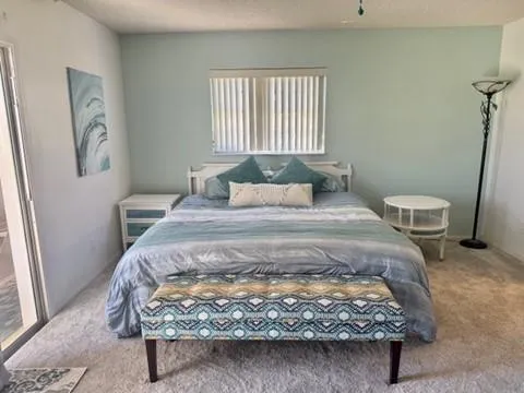 $2,000 | 53 Woodland Drive, Unit 105, Vero Beach, FL 32962