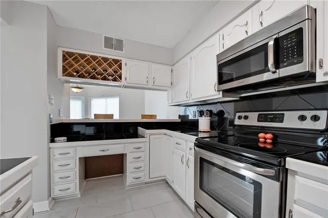 $199,999 | 109 Tops L Drive, Unit 109, Mandeville, LA 70448